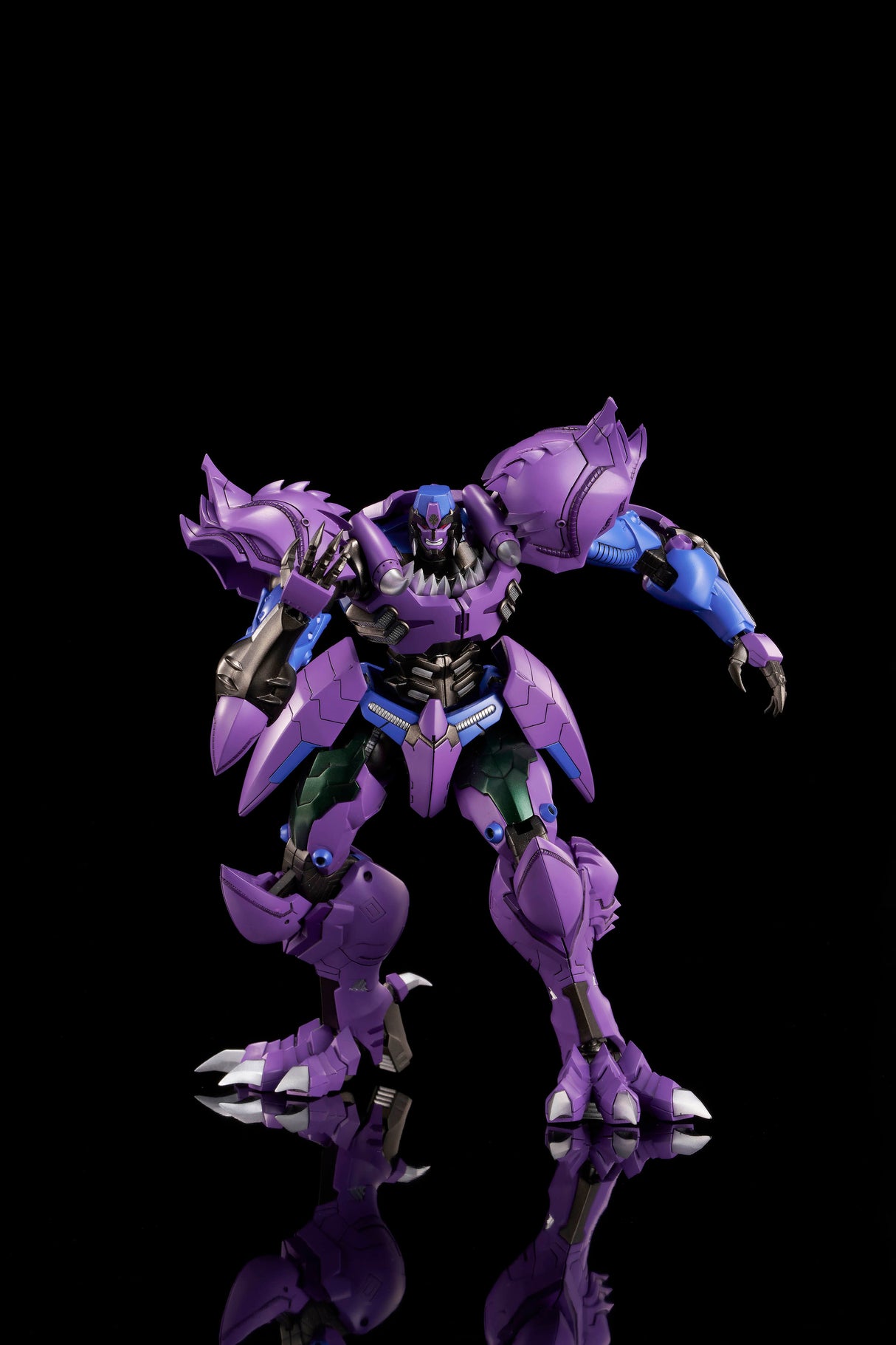 Transformers Flame Toys Furai "Action" Beast Megatron