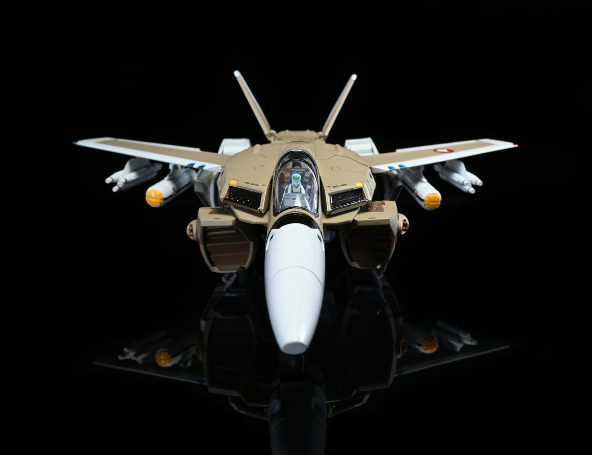 Robotech [Hen Dou Ryoku] Veritech VF-1A Transformable Action Figure