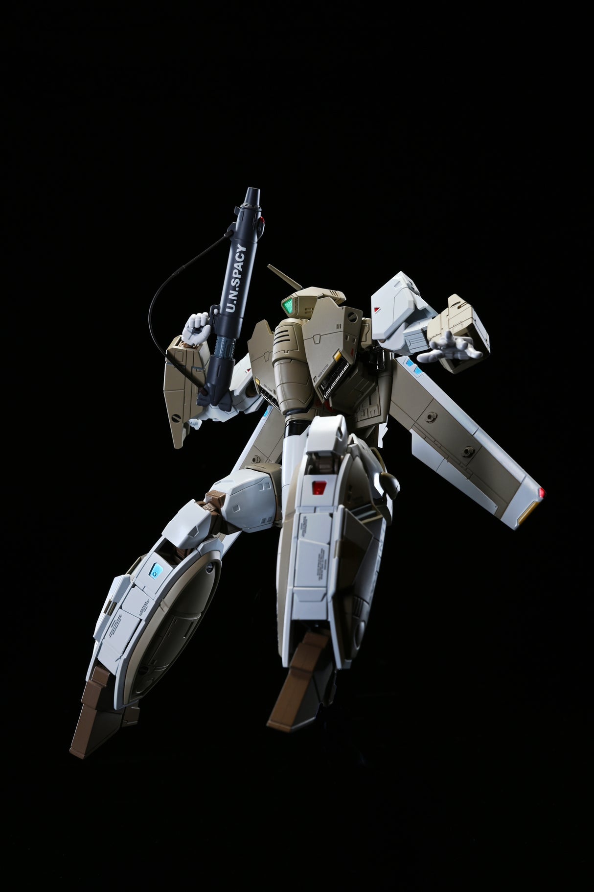 Robotech [Hen Dou Ryoku] Veritech VF-1A Transformable Action Figure