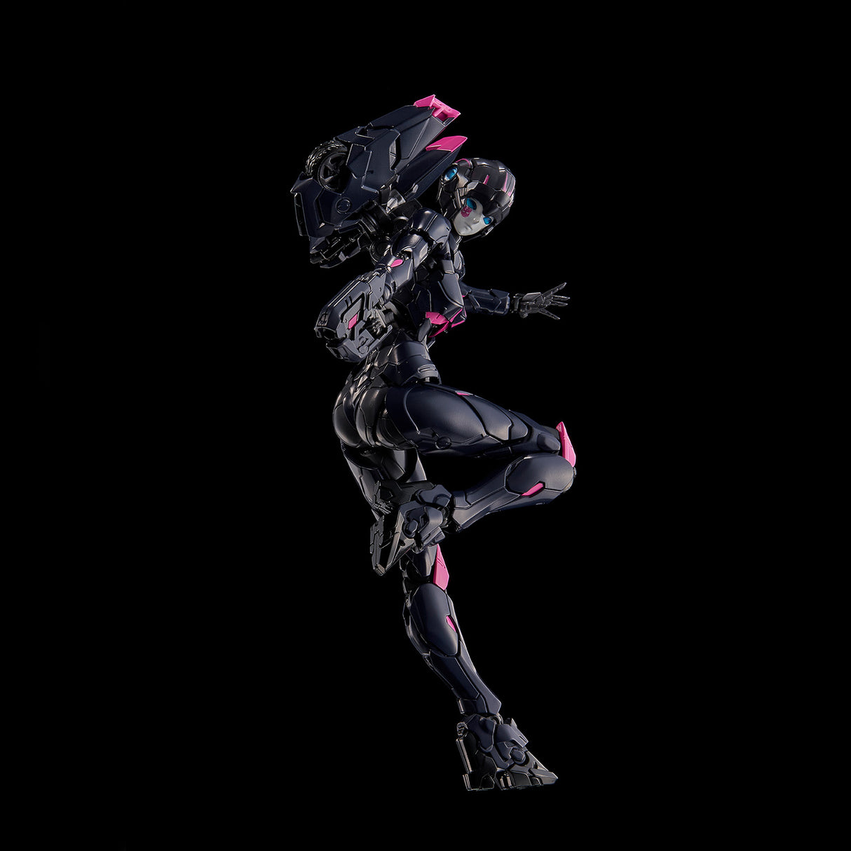 Transformers Flame Toys Furai Model: Black Arcee