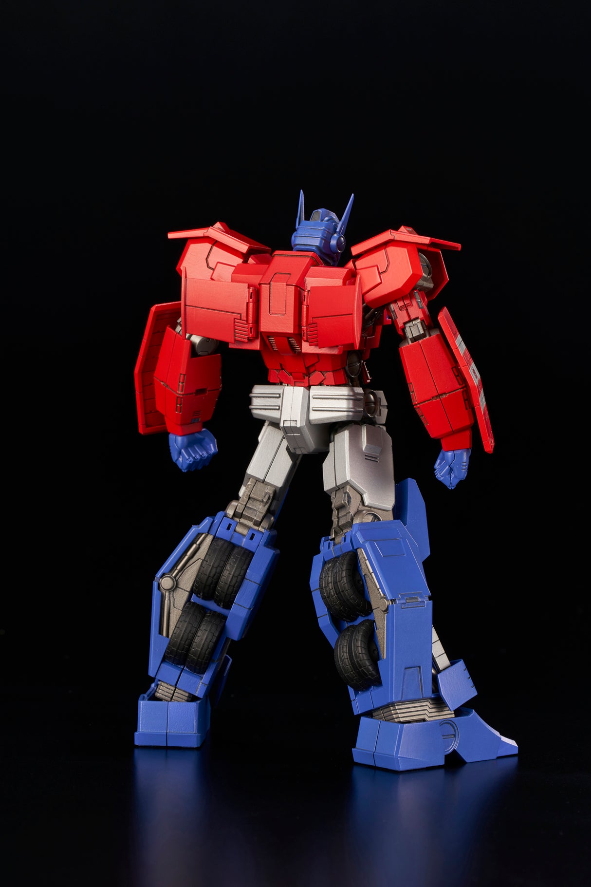 Transformers Flame Toys Furai Model: Optimus Prime (IDW Ver.)