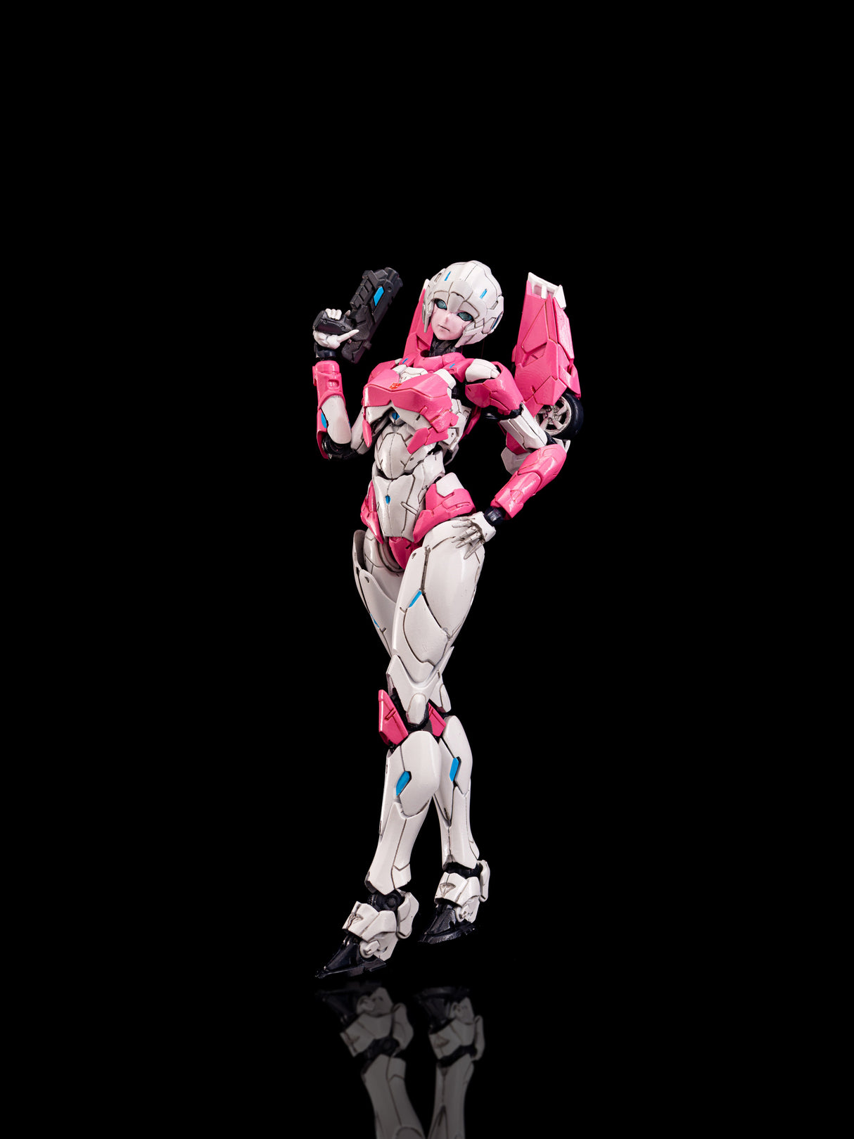Transformers Flame Toys Furai Model: Arcee