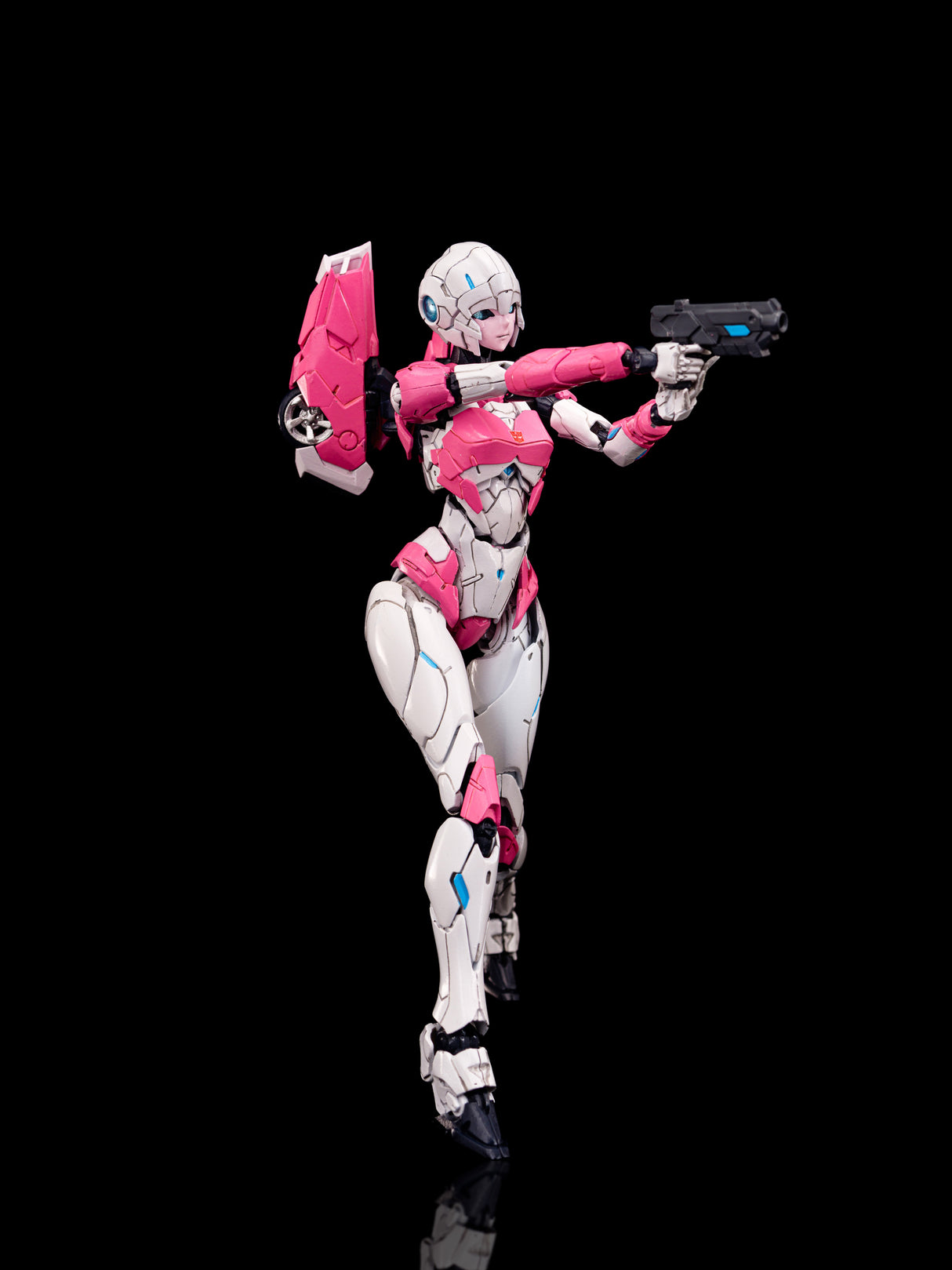 Transformers Flame Toys Furai Model: Arcee